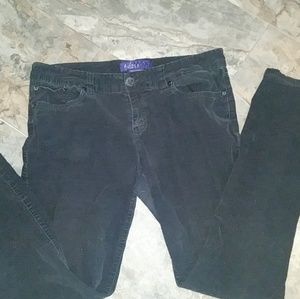 Miley cyrus Jean's size 15 but fit as a 12!!